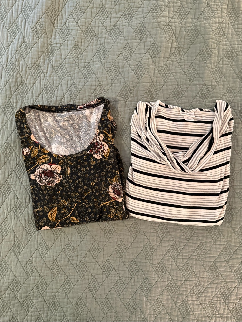 Motherhood Maternity Casual Tops - Size Medium